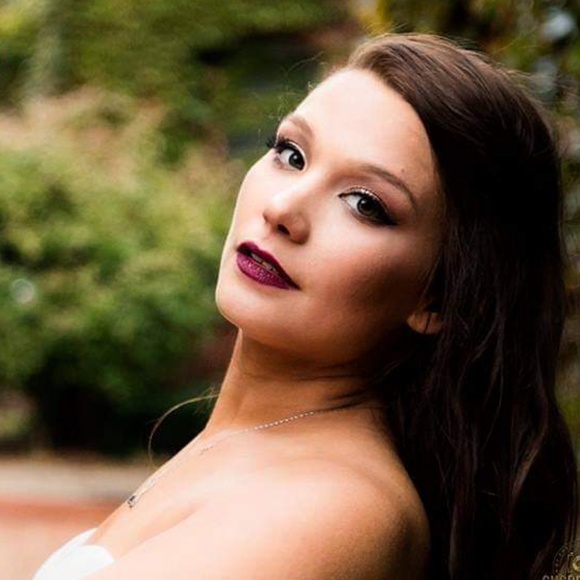 Meet your Posher, Maranda - Picture 1 of 1